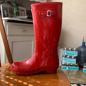 Used red hunter boots
